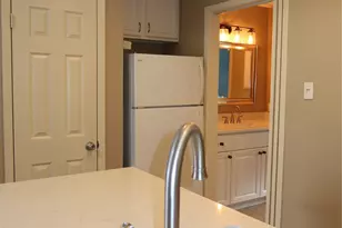 2210 Pearl St, Austin, TX 78705 - Photo 9