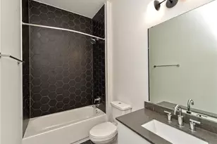 800 Embassy Dr, Austin, TX 78702 - Photo 7