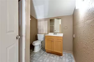 108 S Ave A Ave, Elgin, TX 78621 - Photo 5