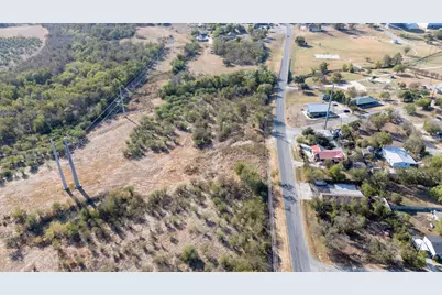 1104 E Martin Luther King Jr Boulevard, Taylor, TX 76574 - Photo 7