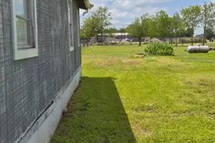 468 W Washington (2 Lots) St, Giddings, TX 78942 - Photo 13