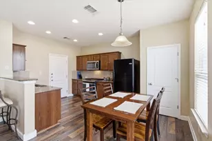 359 Bloomsbury Dr, Kyle, TX 78640 - Photo 7