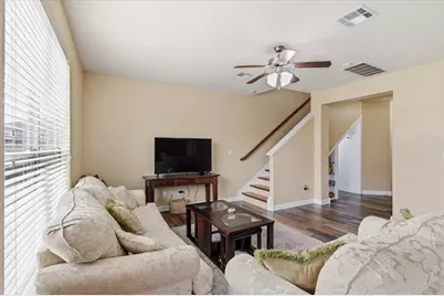 359 Bloomsbury Drive, Kyle, TX 78640 - Photo 5