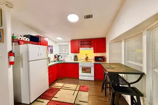 2015 Holly St, Austin, TX 78702 - Photo 7