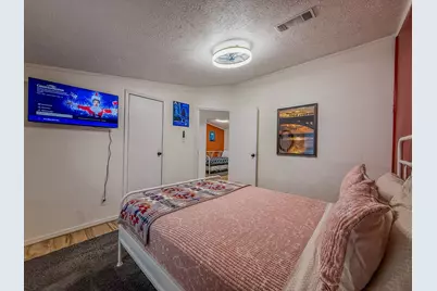 2015 Holly Street, Austin, TX 78702 - Photo 11