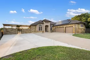 321 Sarahs Ln, Liberty Hill, TX 78642 - Photo 3