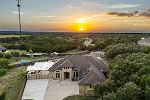 321 Sarahs Ln, Liberty Hill, TX 78642 - Photo 31