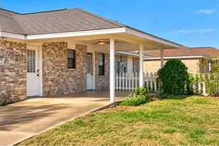111 Larabie Cove, Giddings, TX 78942 - Photo 3