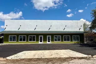 2706 Paula Ln, Taylor, TX 76574 - Photo 1