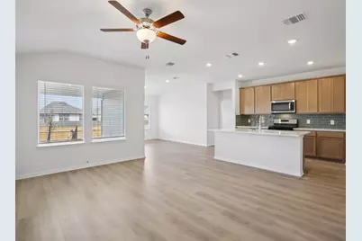 801 Universal Drive, Hutto, TX 78634 - Photo 5