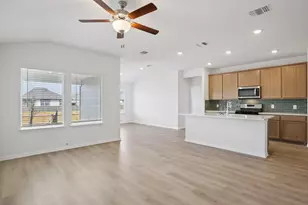 801 Universal Dr, Hutto, TX 78634 - Photo 5