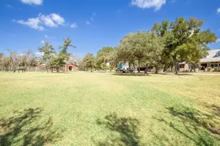 2010 Co Rd 233, Florence, TX 76527 - Photo 37
