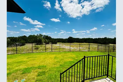473 Sage Thrasher Circle, Dripping Springs, TX 78620 - Photo 17