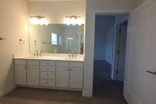 6800 Menchaca Rd, Austin, TX 78745 - Photo 11