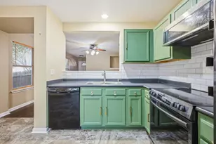 152 Karrie Dr, Kyle, TX 78640 - Photo 13