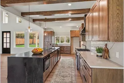 11 Crystal Creek Trail, Austin, TX 78737 - Photo 9