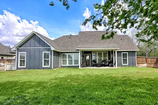 206 E Hinton Rd, Weimar, TX 78962 - Photo 3