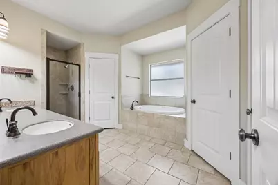 100 Quarry Springs Drive, San Marcos, TX 78666 - Photo 13
