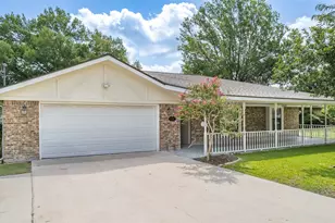 1237 Oleander Dr, New Braunfels, TX 78130 - Photo 1