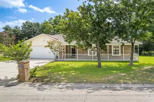 1237 Oleander Dr, New Braunfels, TX 78130 - Photo 3