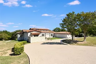 27206 Waterfall Hill Pkwy, Spicewood, TX 78669 - Photo 3