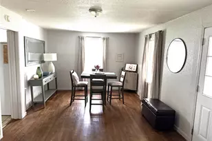 621 S Commerce St, Lockhart, TX 78644 - Photo 3