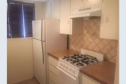 2610 Salado Street #107, Austin, TX 78705 - Photo 3