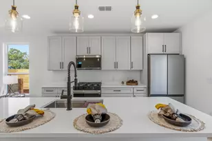 1199 Coleto St, Austin, TX 78702 - Photo 11