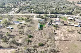 425 High View Ranch Dr, Cedar Creek, TX 78612 - Photo 7