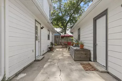 904 Spring Street, Bastrop, TX 78602 - Photo 29