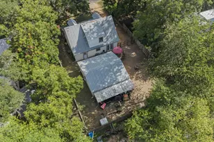 904 Spring St, Bastrop, TX 78602 - Photo 35