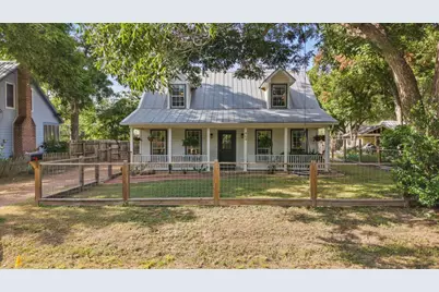 904 Spring Street, Bastrop, TX 78602 - Photo 7