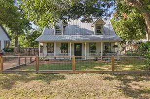 904 Spring St, Bastrop, TX 78602 - Photo 7
