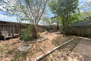 1037 E 44th St, Austin, TX 78751 - Photo 9