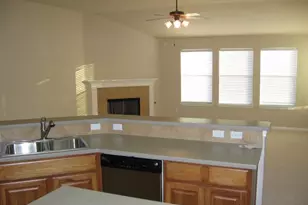 913 Rochester Castle Way, Pflugerville, TX 78660 - Photo 11