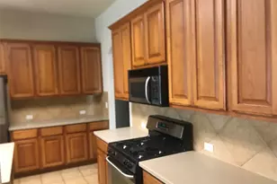 913 Rochester Castle Way, Pflugerville, TX 78660 - Photo 13