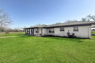 1401 Fm 112, Lexington, TX 78947 - Photo 37