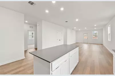 325 Sullivan Way, Elgin, TX 78621 - Photo 7