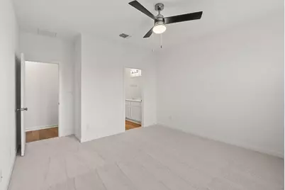 325 Sullivan Way, Elgin, TX 78621 - Photo 9