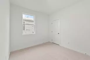 325 Sullivan Way, Elgin, TX 78621 - Photo 15