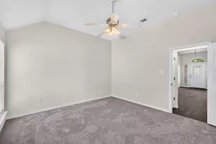 1512 Shadow Walk, Lockhart, TX 78644 - Photo 23