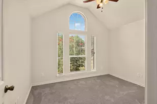 1512 Shadow Walk, Lockhart, TX 78644 - Photo 15