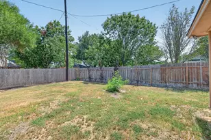 1512 Shadow Walk, Lockhart, TX 78644 - Photo 31
