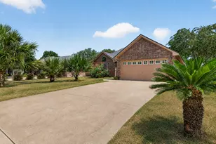 1512 Shadow Walk, Lockhart, TX 78644 - Photo 1