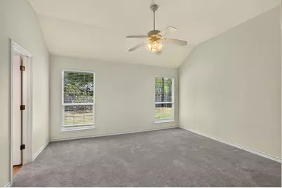 1512 Shadow Walk, Lockhart, TX 78644 - Photo 21
