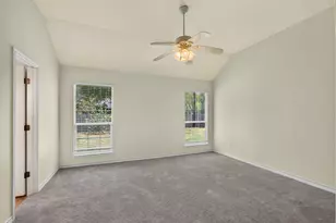 1512 Shadow Walk, Lockhart, TX 78644 - Photo 21