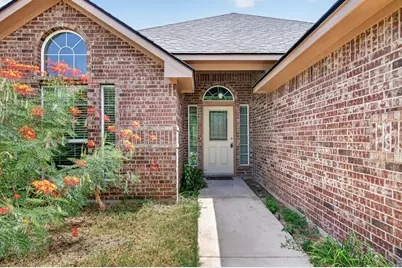 1512 Shadow Walk, Lockhart, TX 78644 - Photo 3