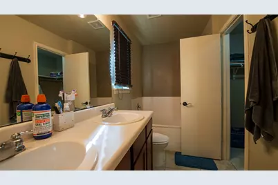 1576 Twin Cove, Kyle, TX 78640 - Photo 11