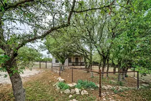 1816 Spring Valley Dr, Dripping Springs, TX 78620 - Photo 19