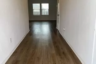 100 Tugboat Annie Wy, Jarrell, TX 76537 - Photo 3